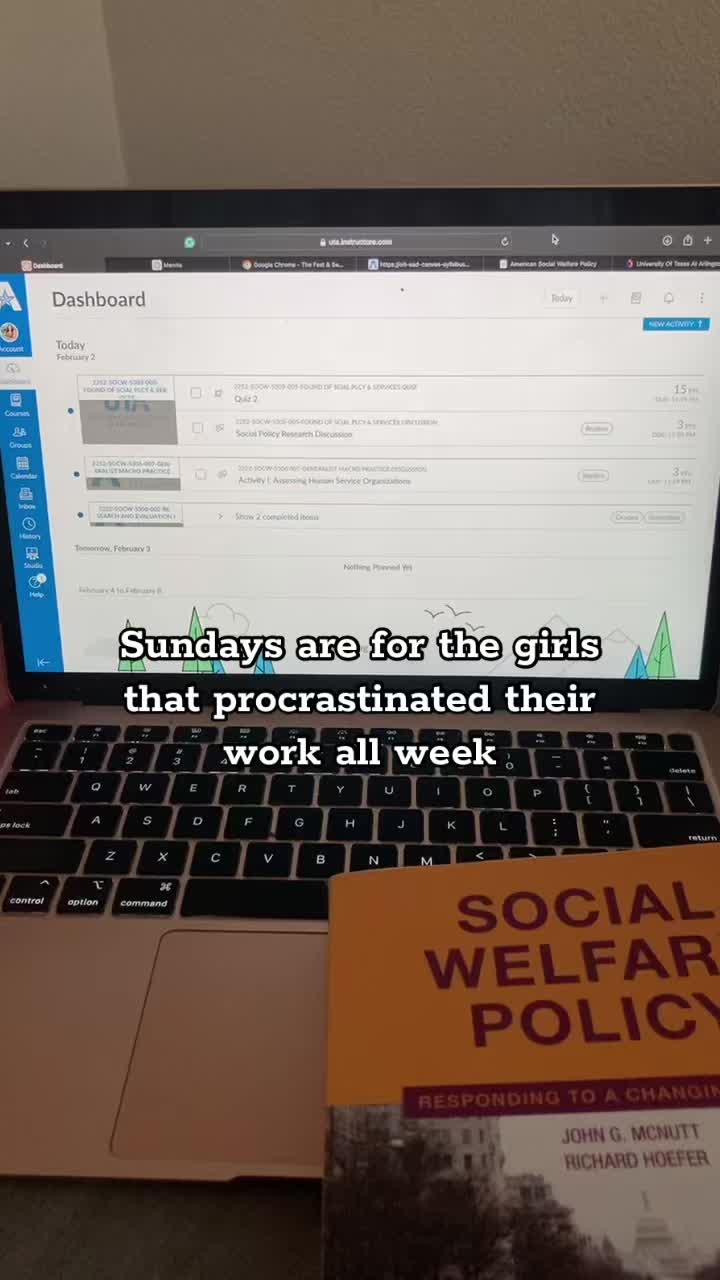@Denise Elizabeth | MSW Student