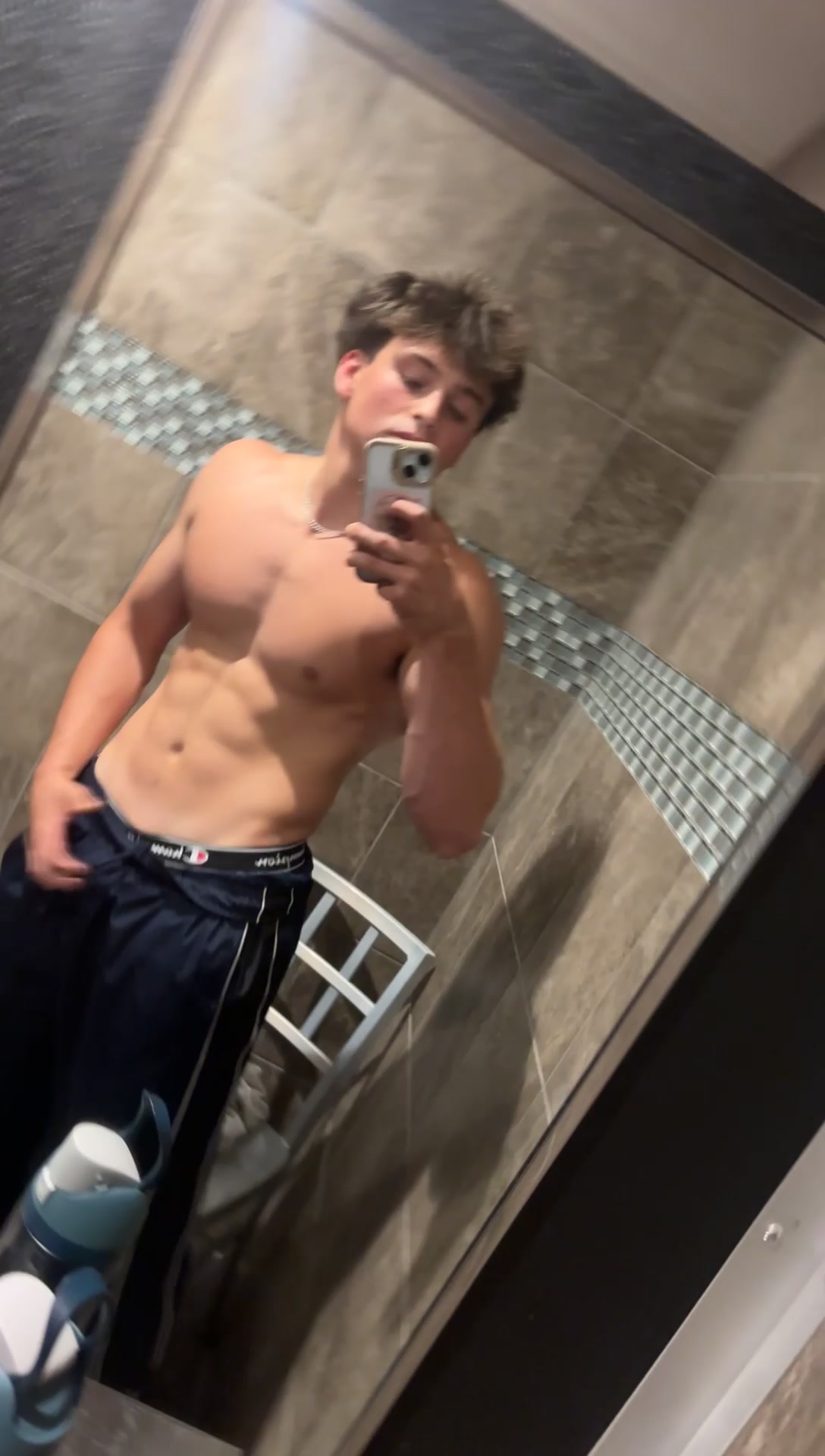@anthonygach0