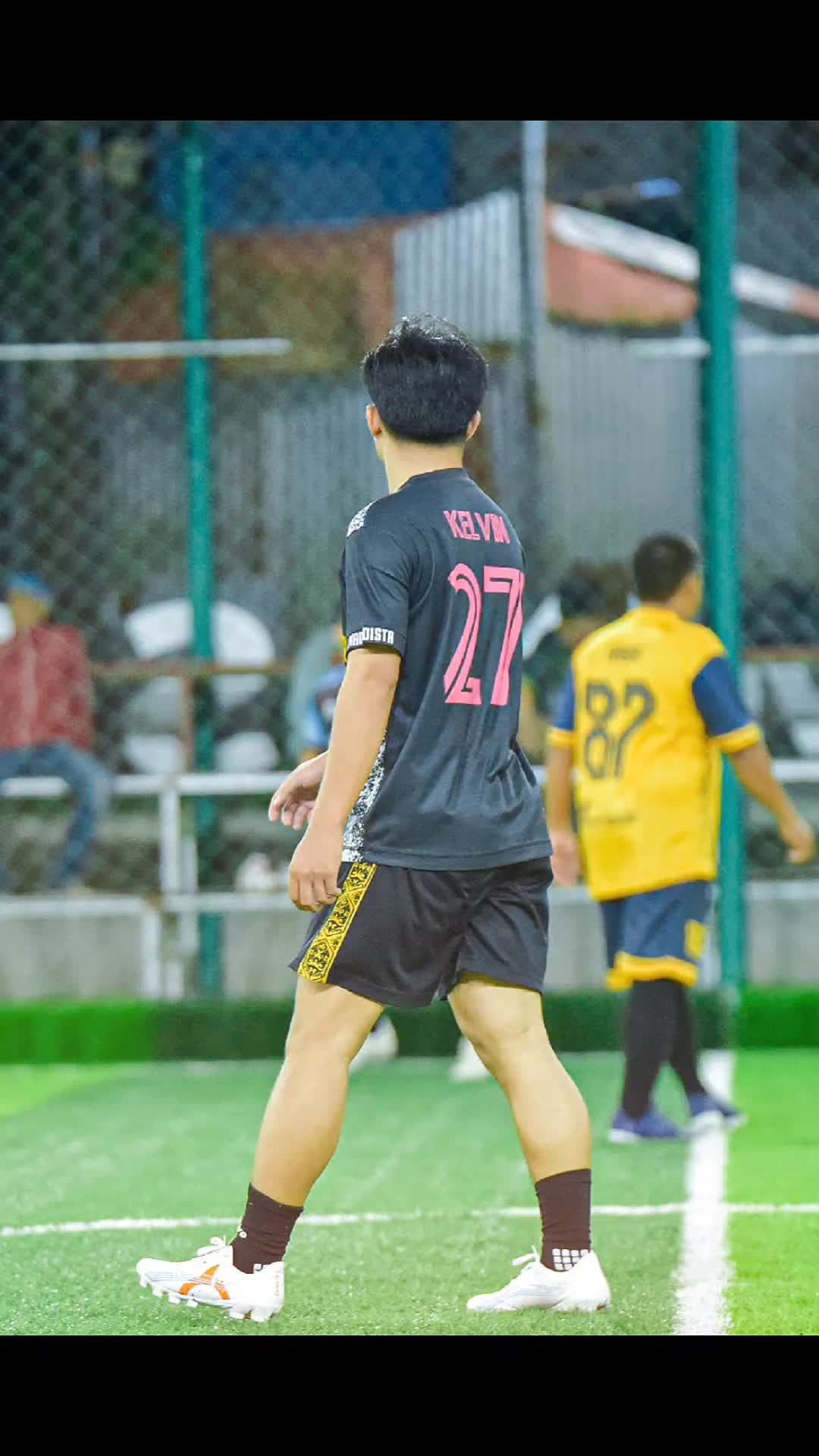 @V ɪ ɴ ᴢ.