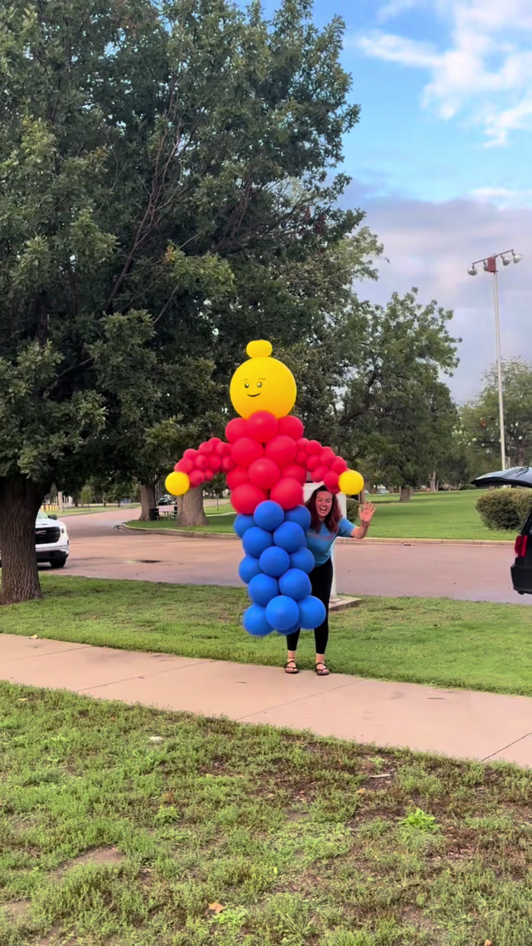 @bombshell.balloons.25