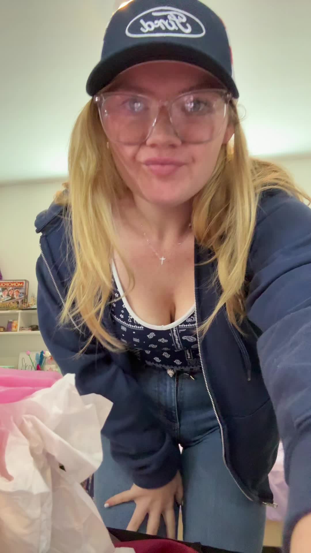 @carly_0906