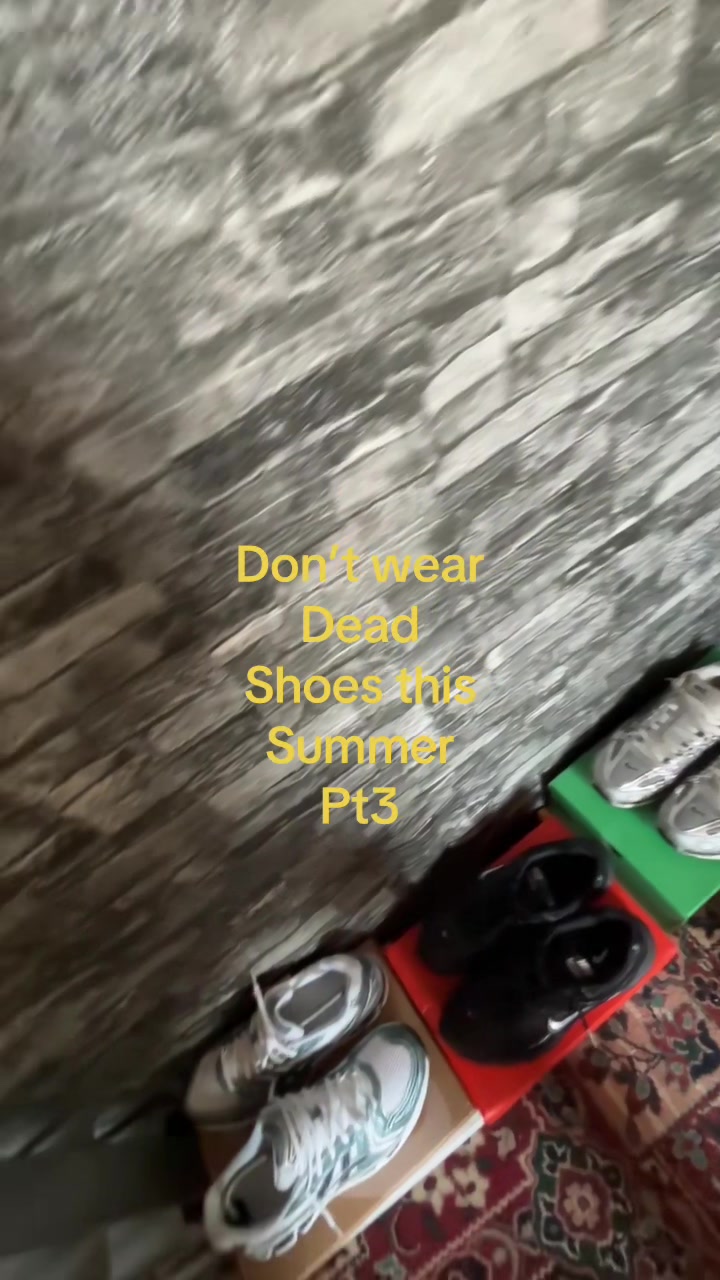 @★★★★☆
