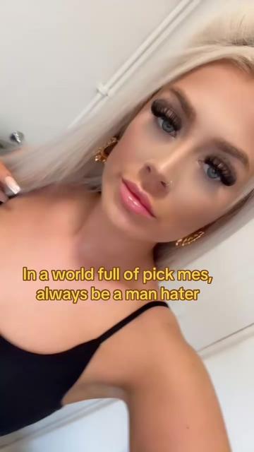 @Courtneyxo