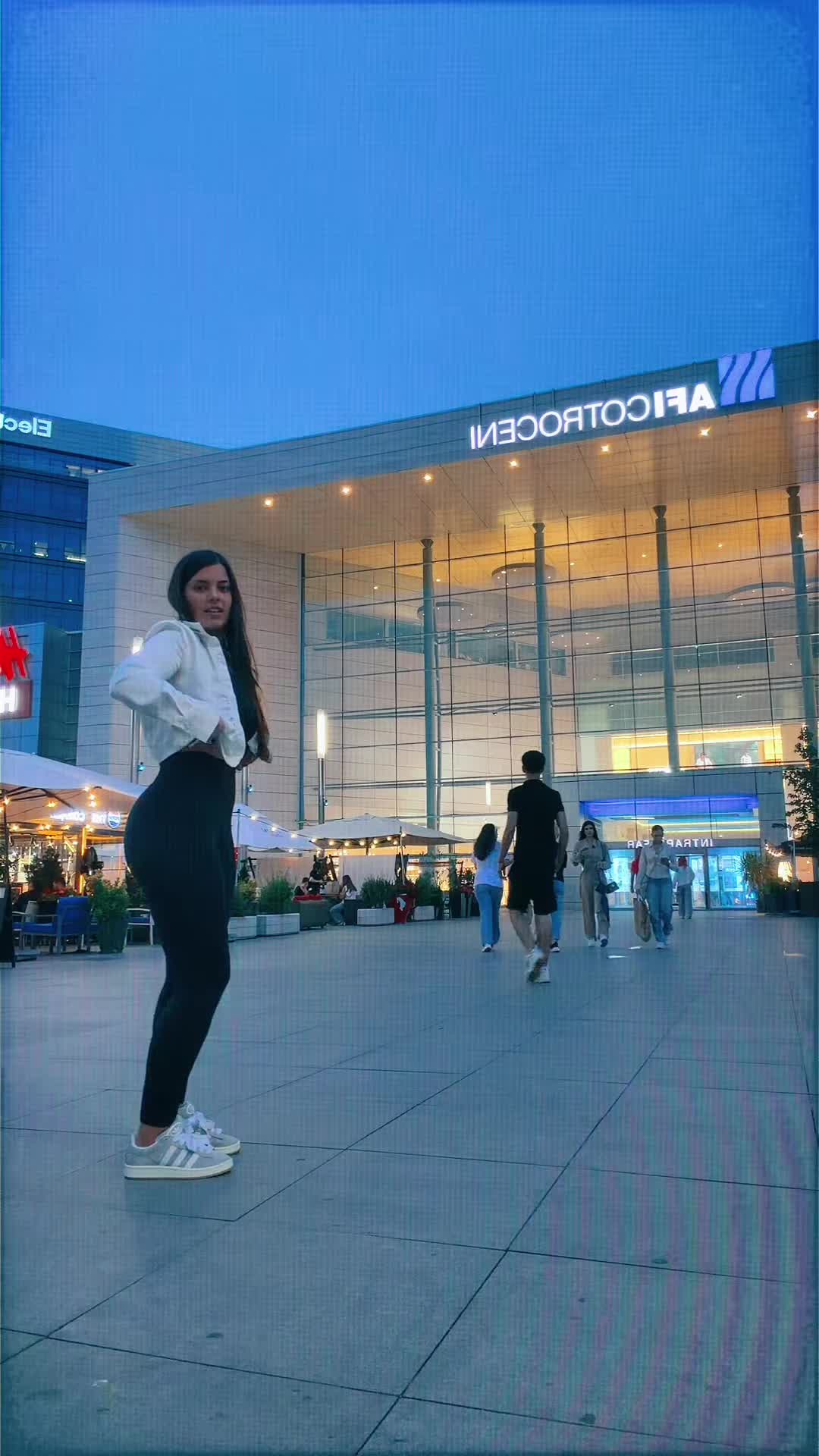 @Rebe5504