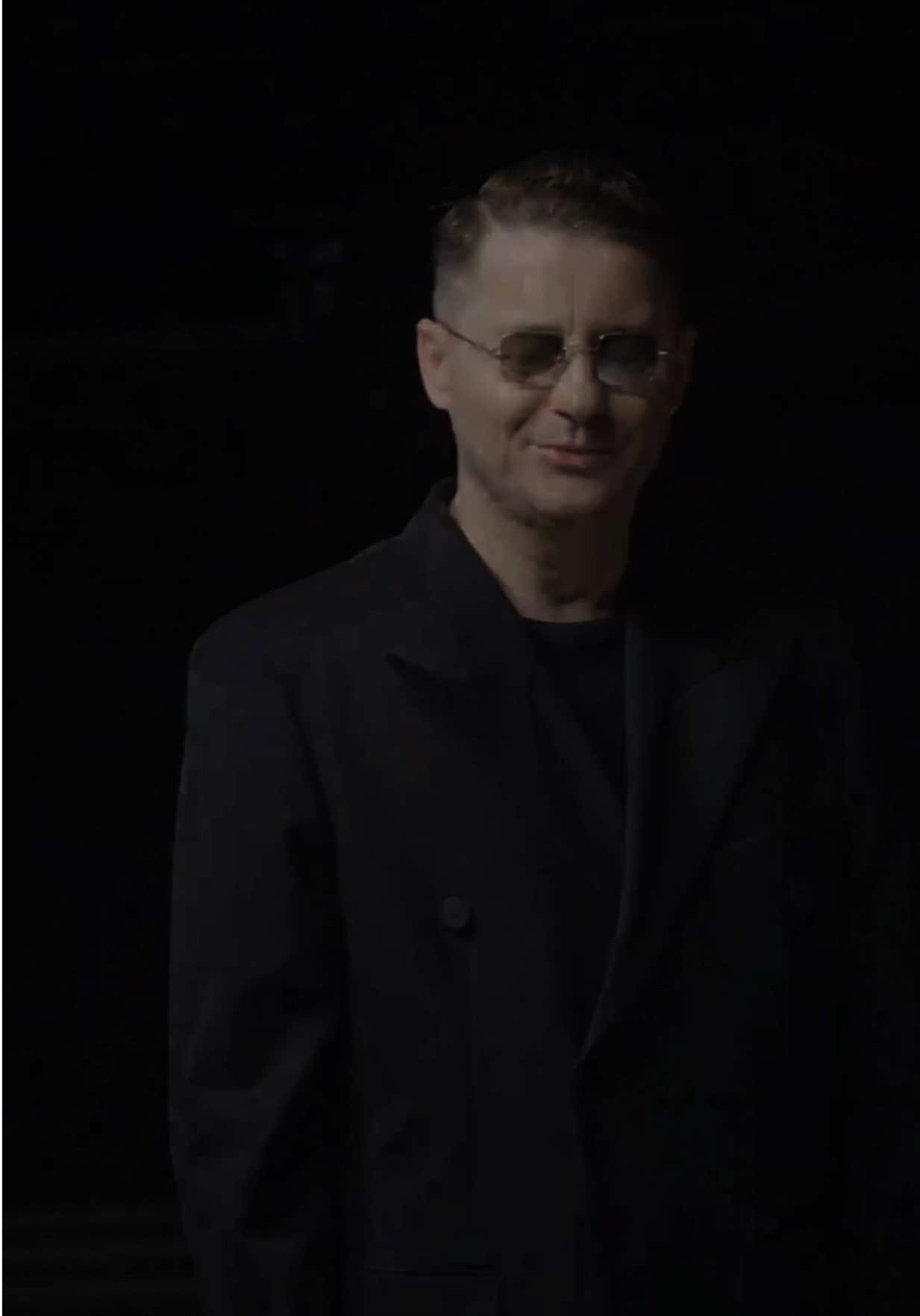 @Akcent