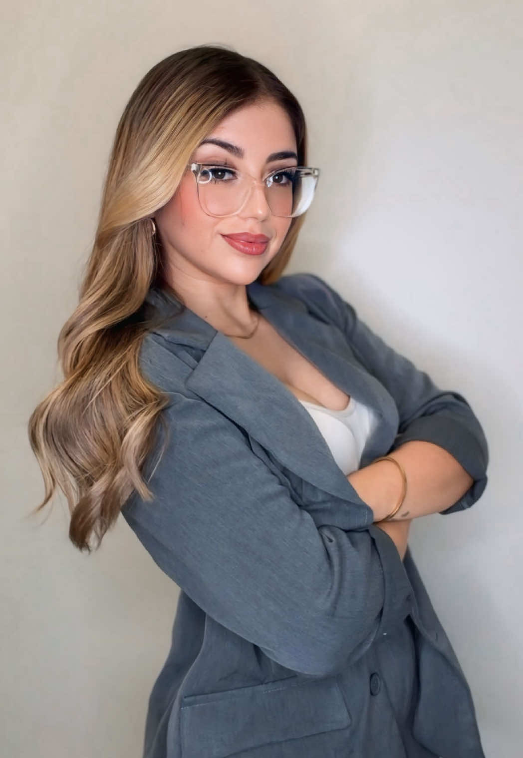 @itsbyalo