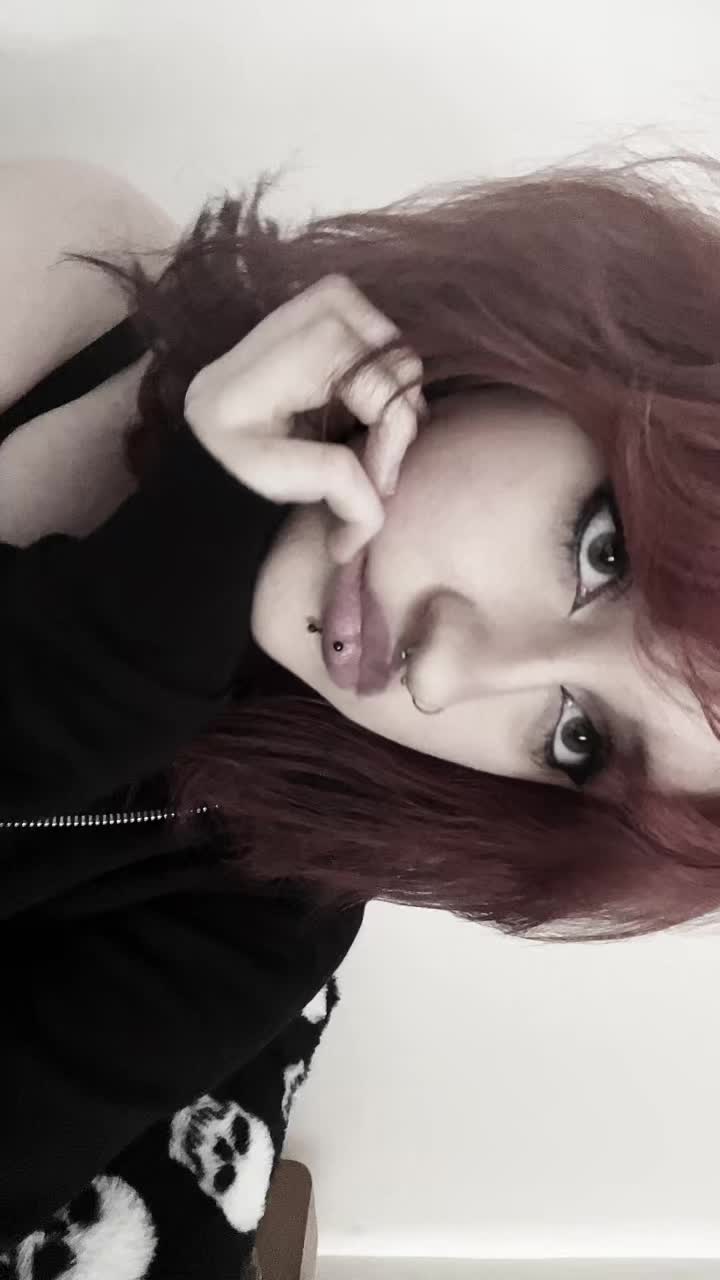 @chlo ๐งโ๏ธ
