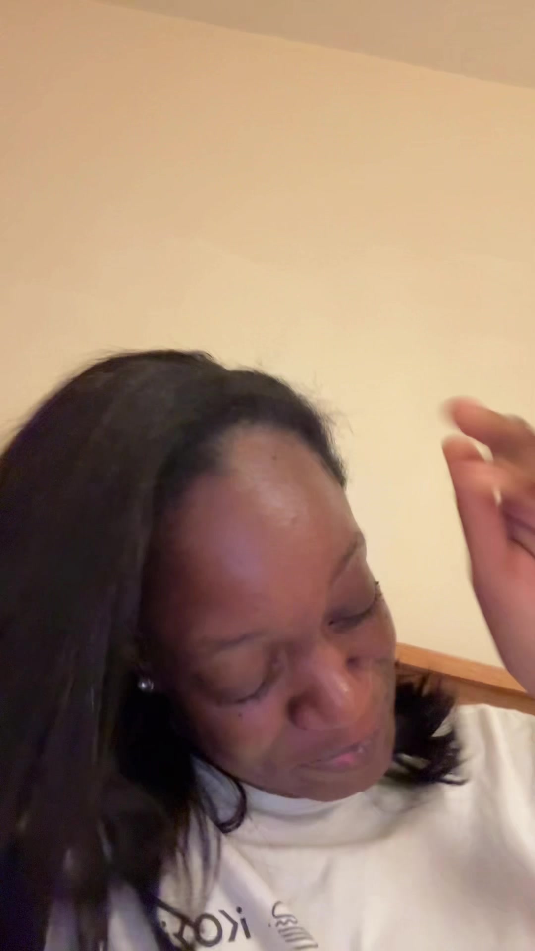 @funlola.