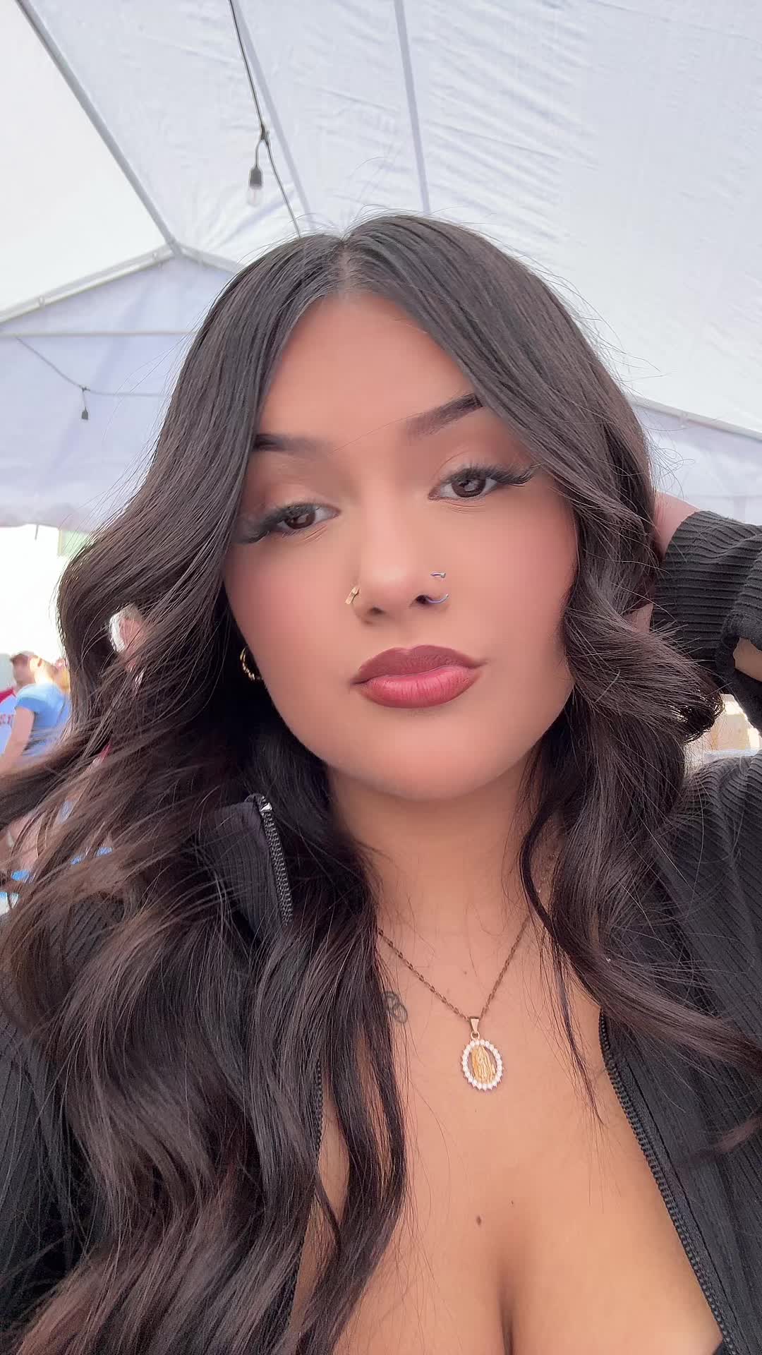 @❦