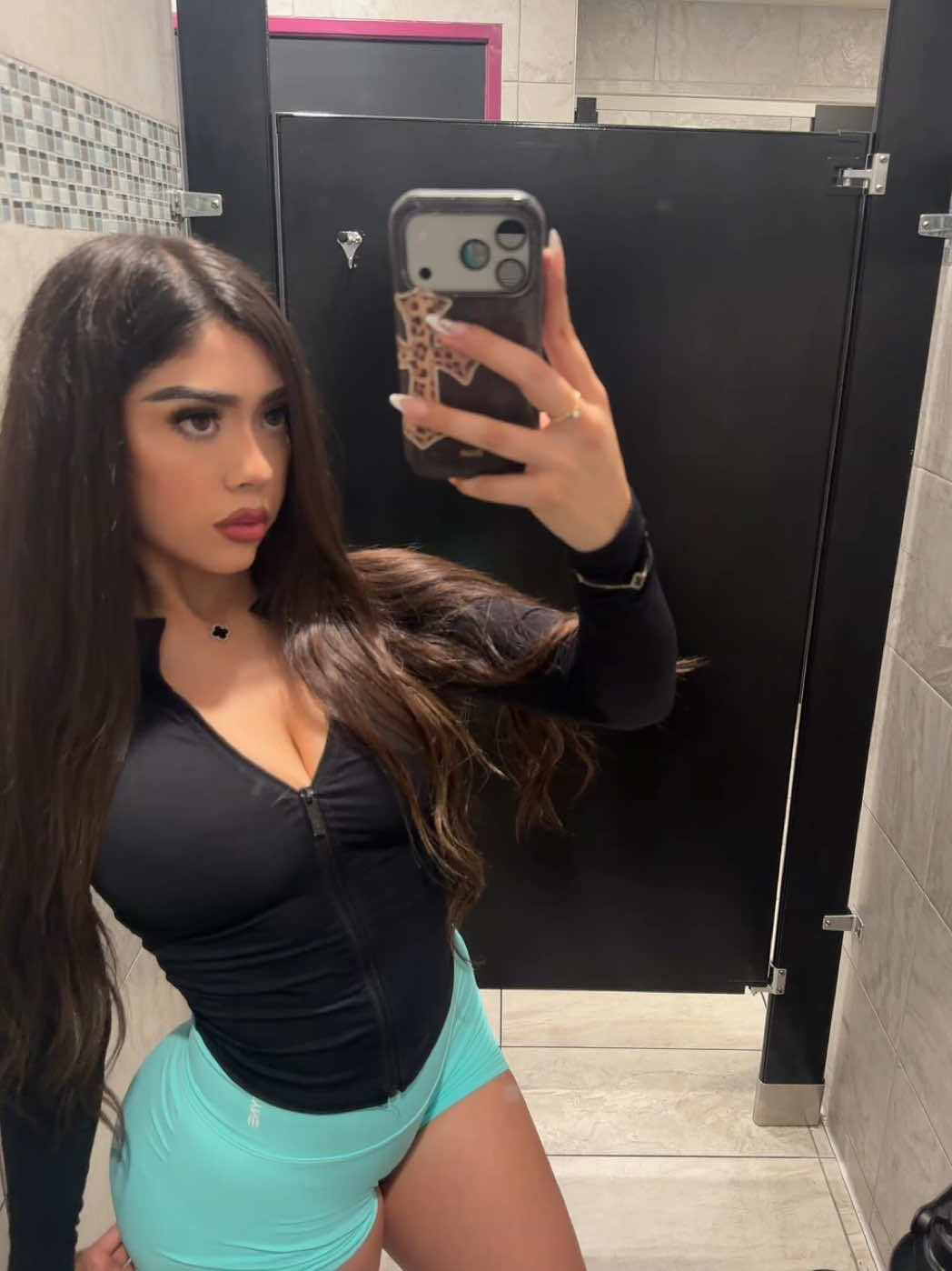 @_nataliaa.floress_