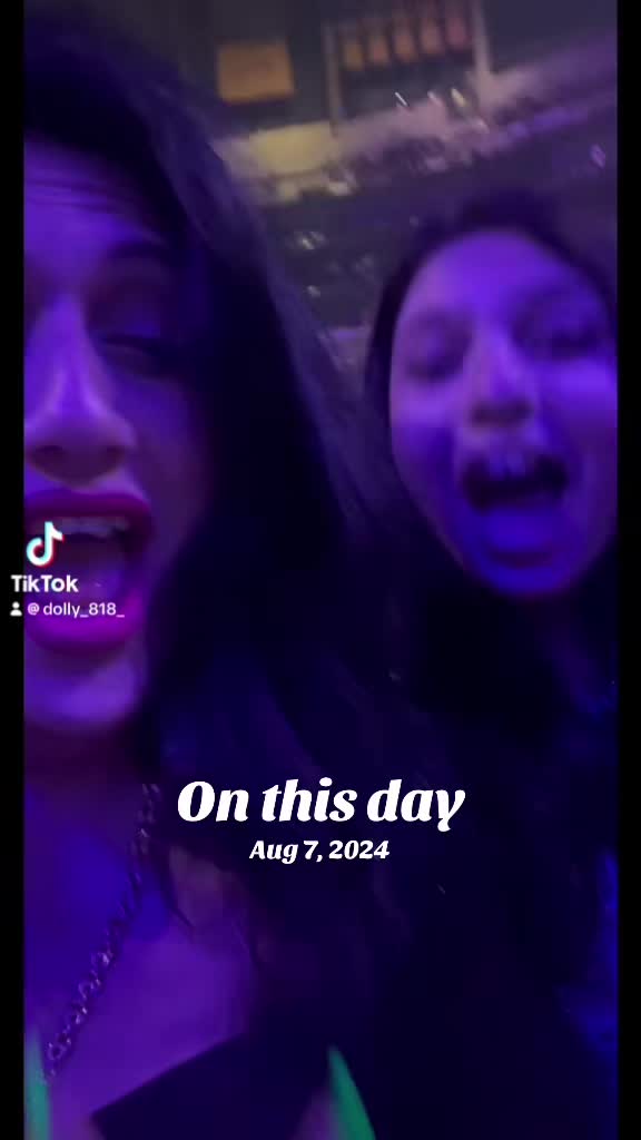 @Dolly_Canadezika