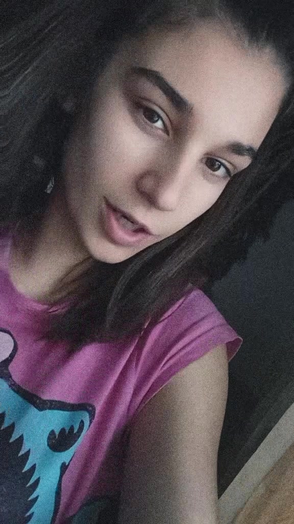 @Andreea Hughineata