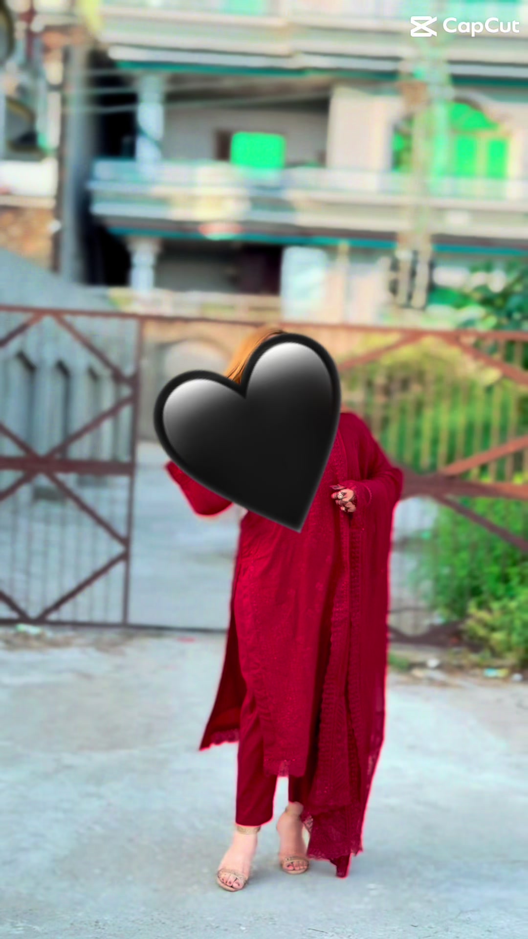 @Mąłkąňiîi🦋