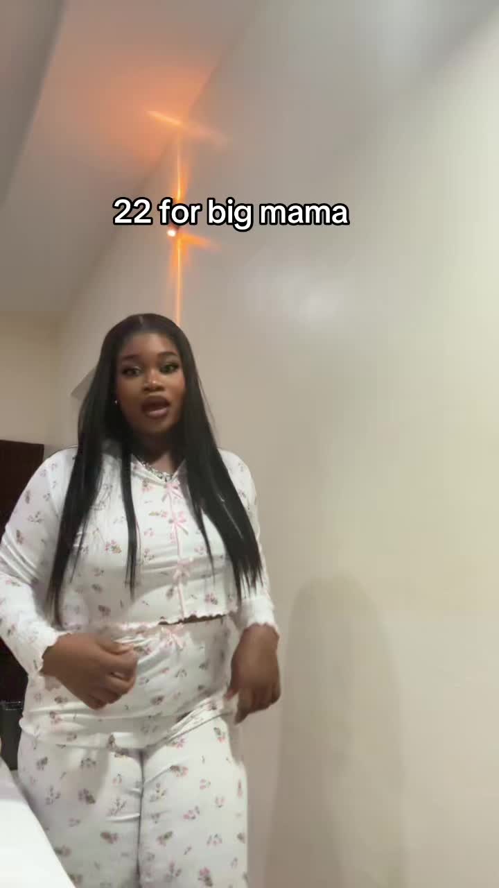 @BECKY 🌸