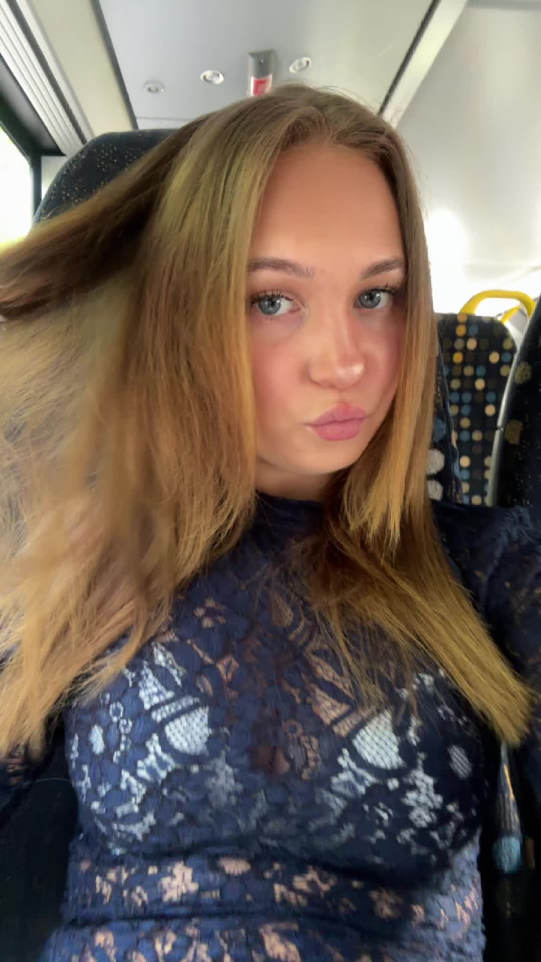 @emilia0313