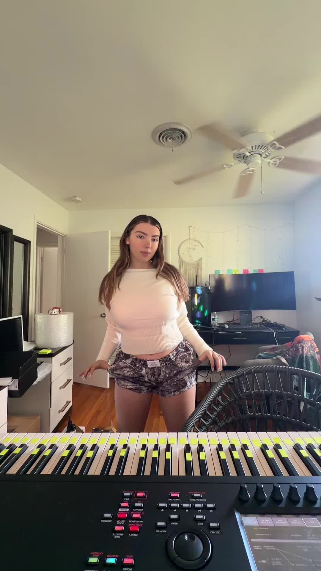 @your1weaknesss