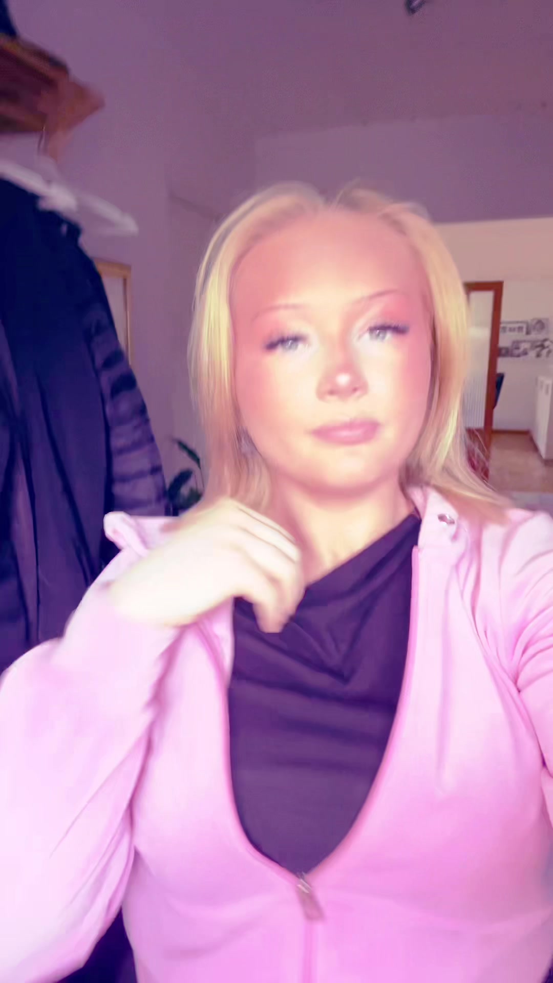 @🫰