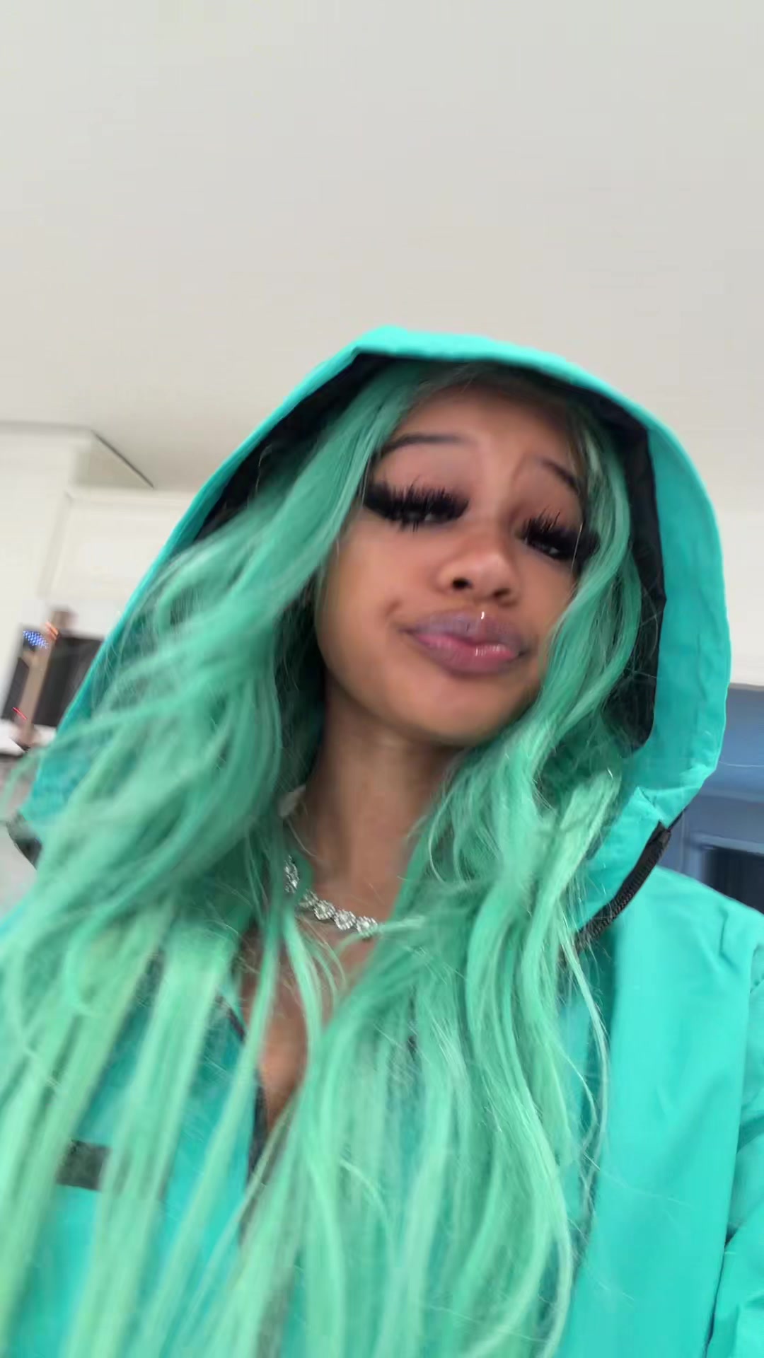 @Farahheartss
