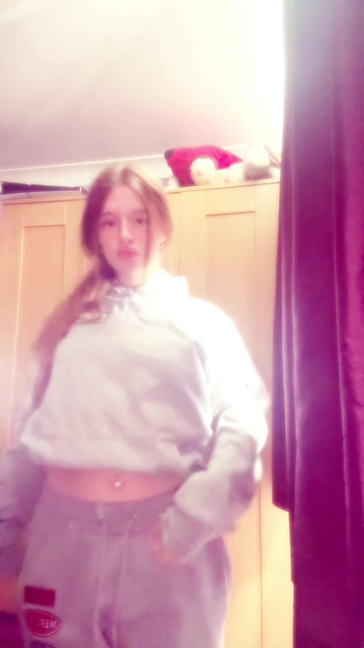 @Alysia x