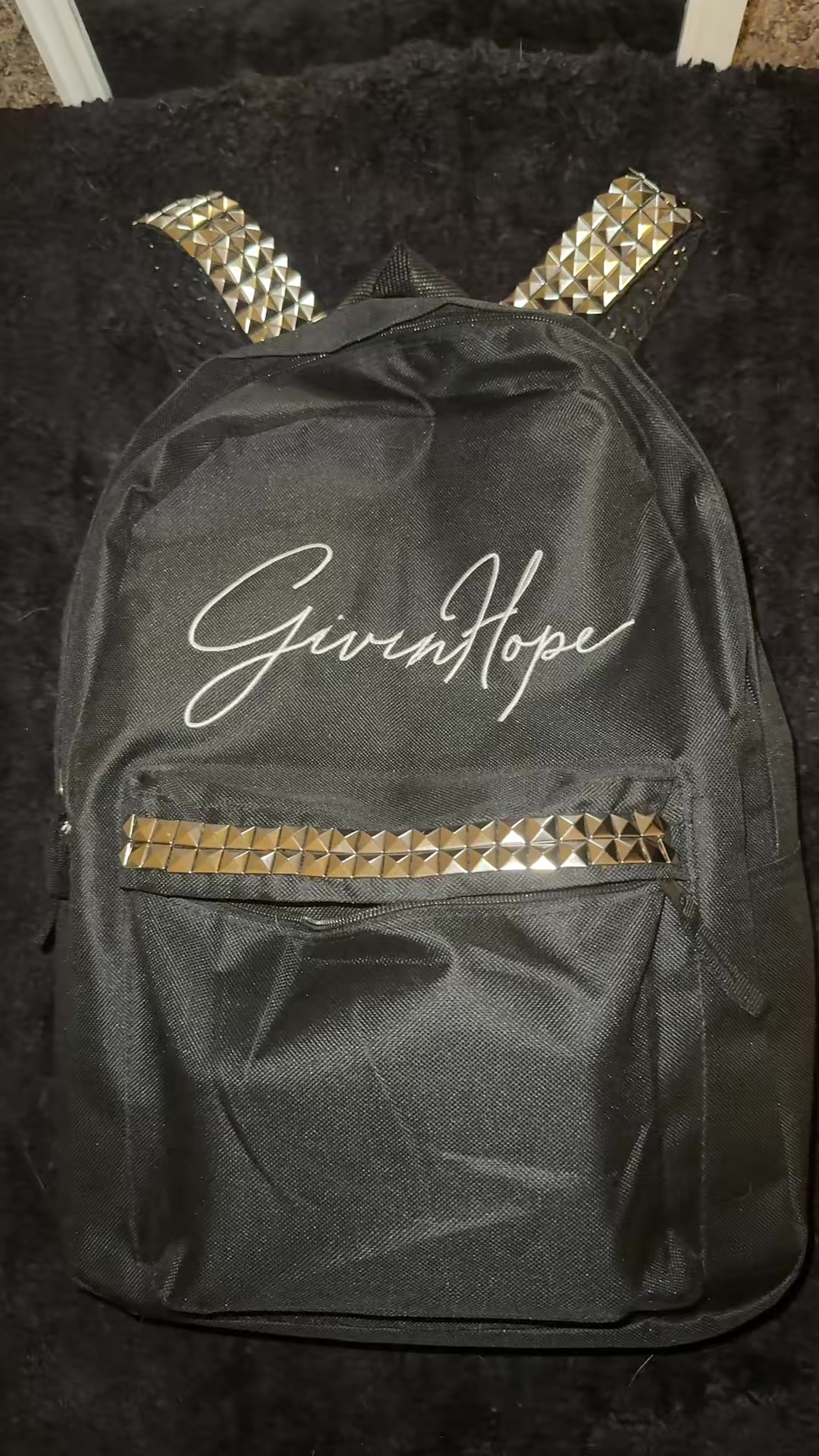 @Givinhopes