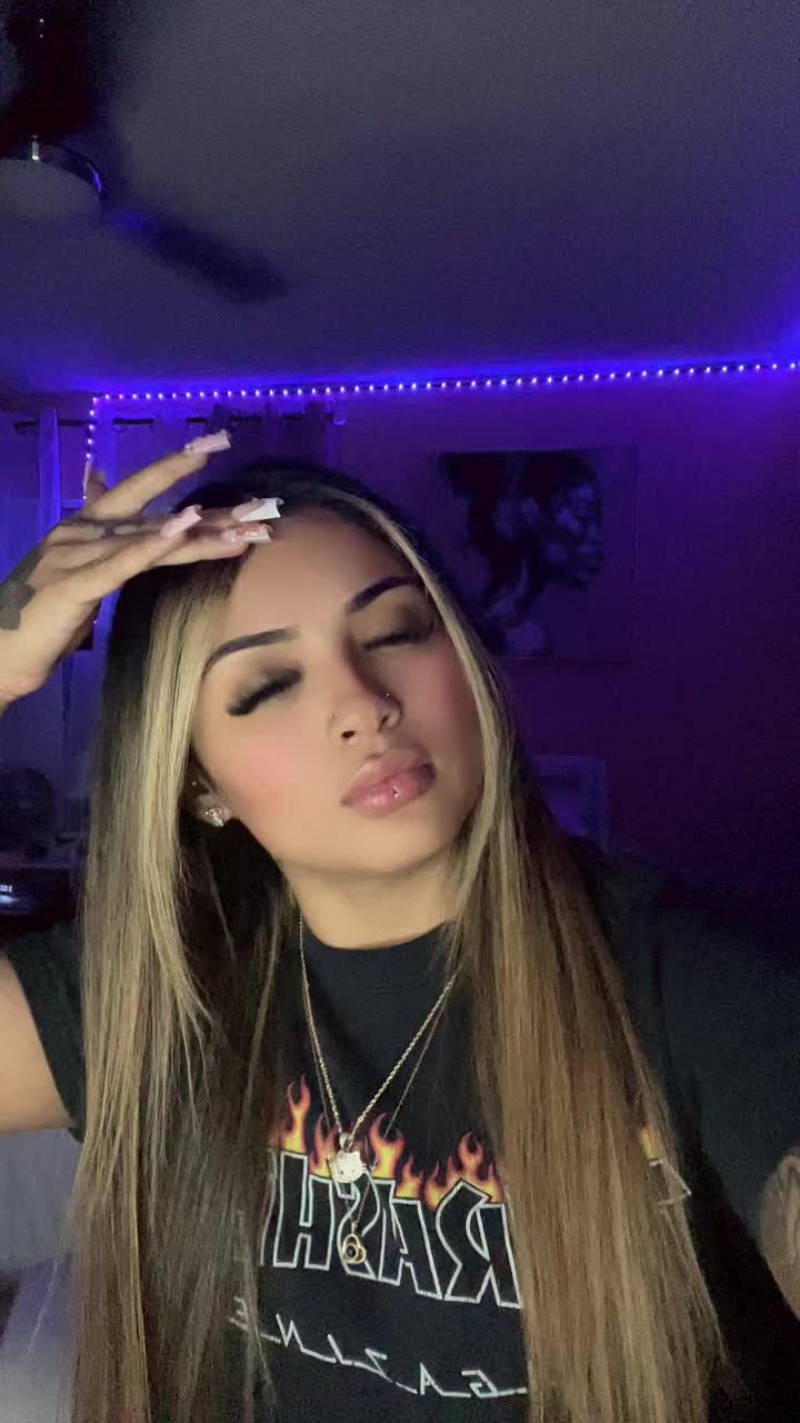@ForeverrrrVictoria🖤