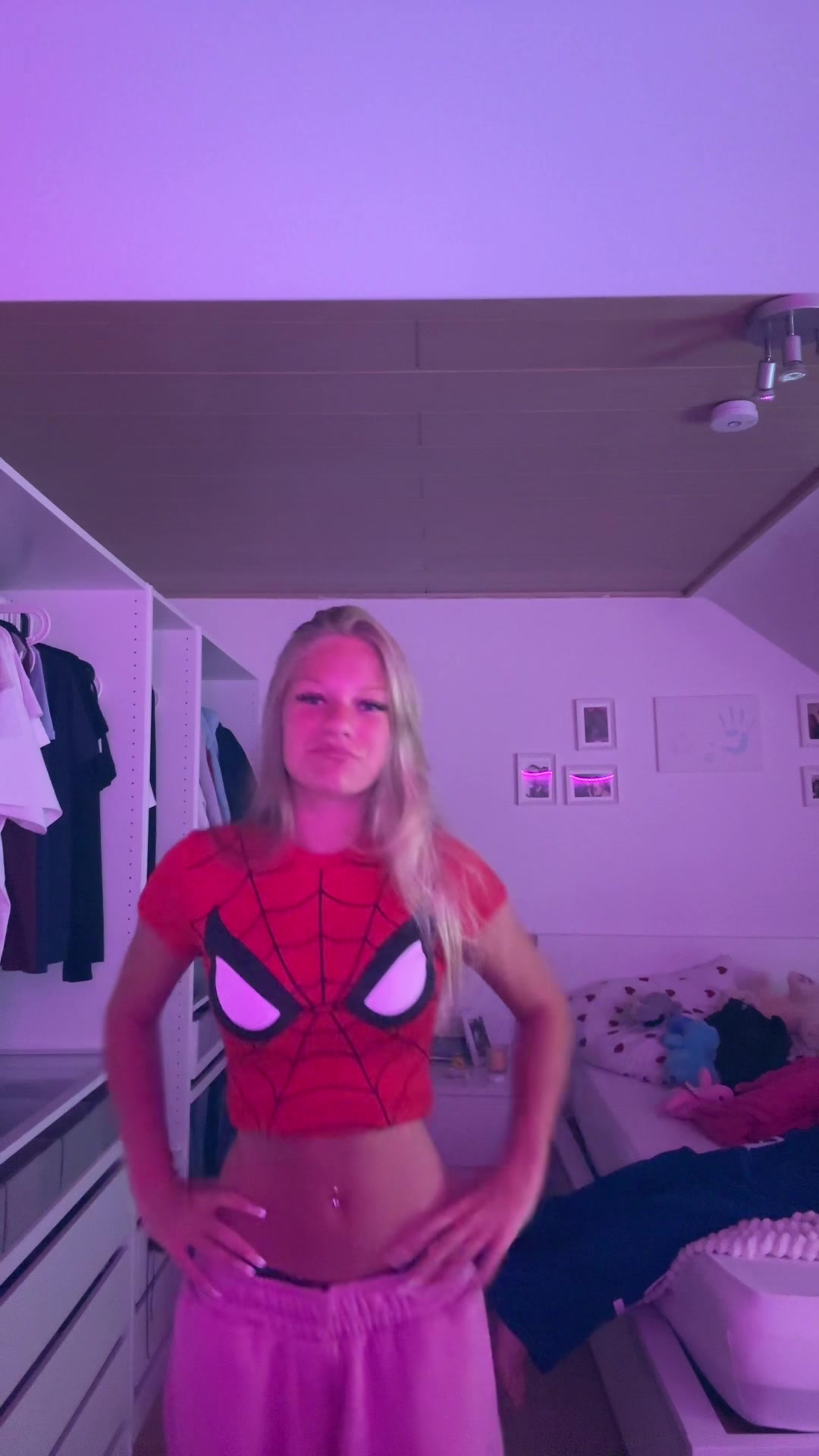 @𝐚𝐢𝐥𝐞𝐞𝐧
