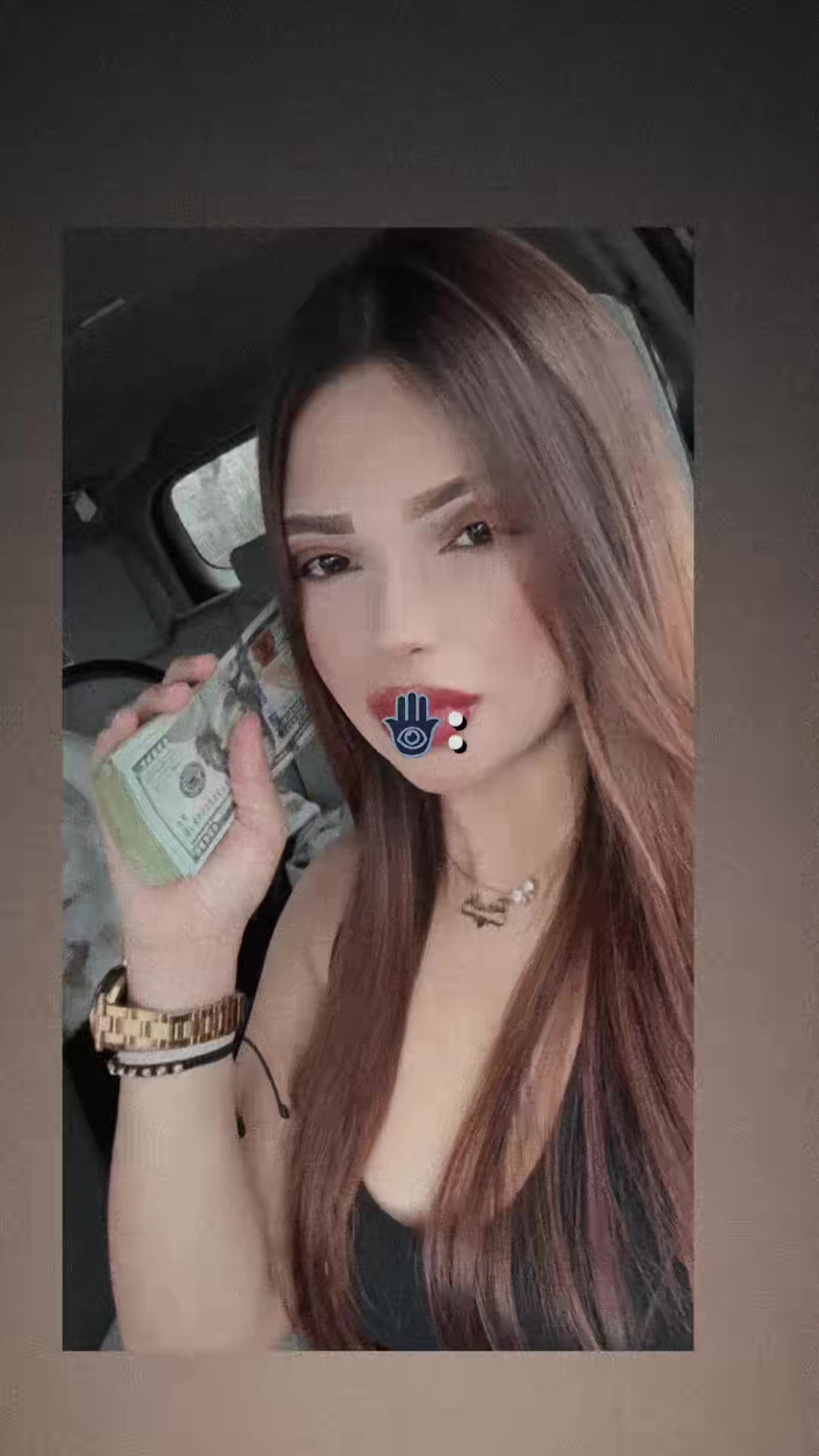 @p_7_a_7_u_7