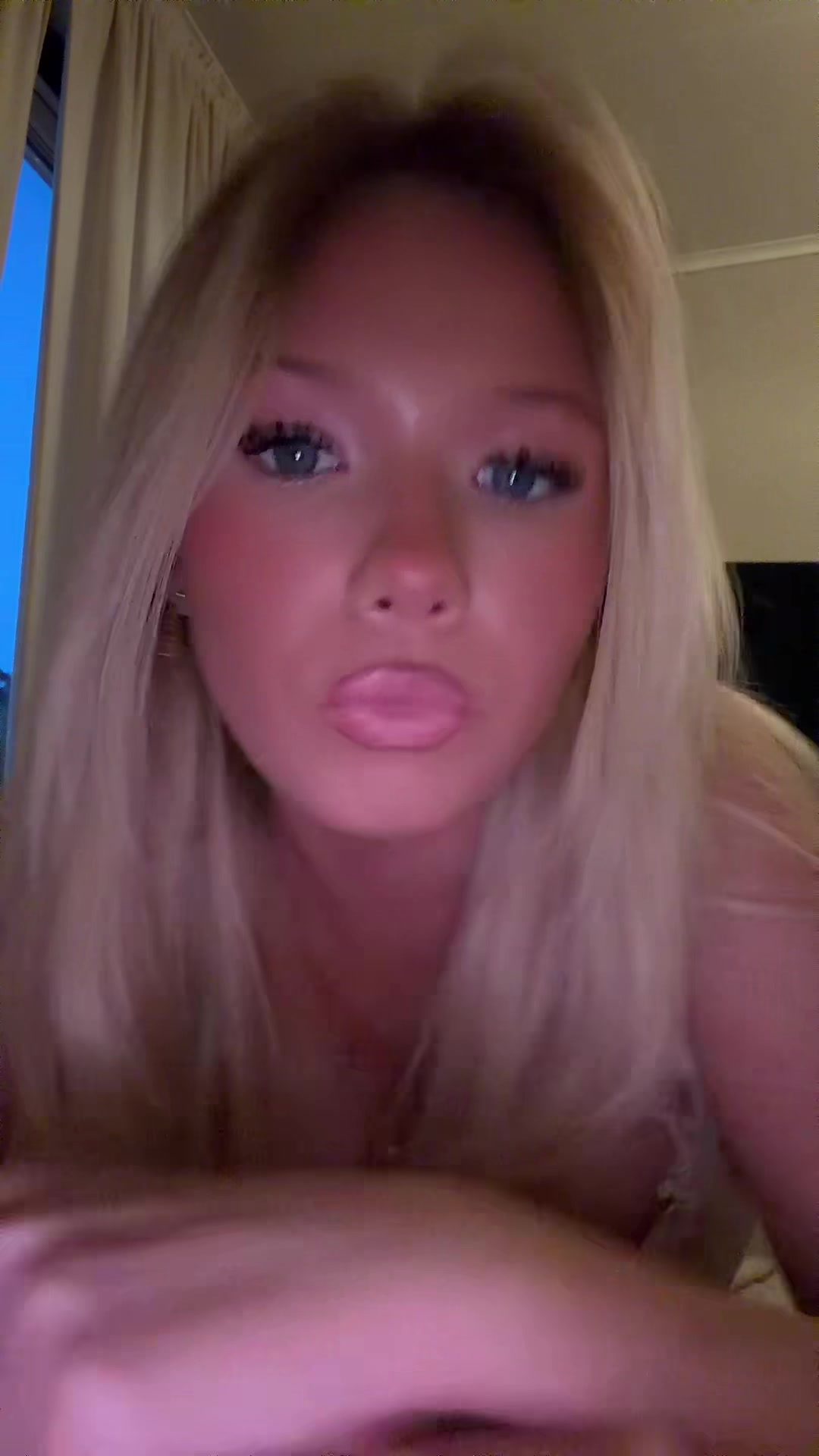 @userjulia