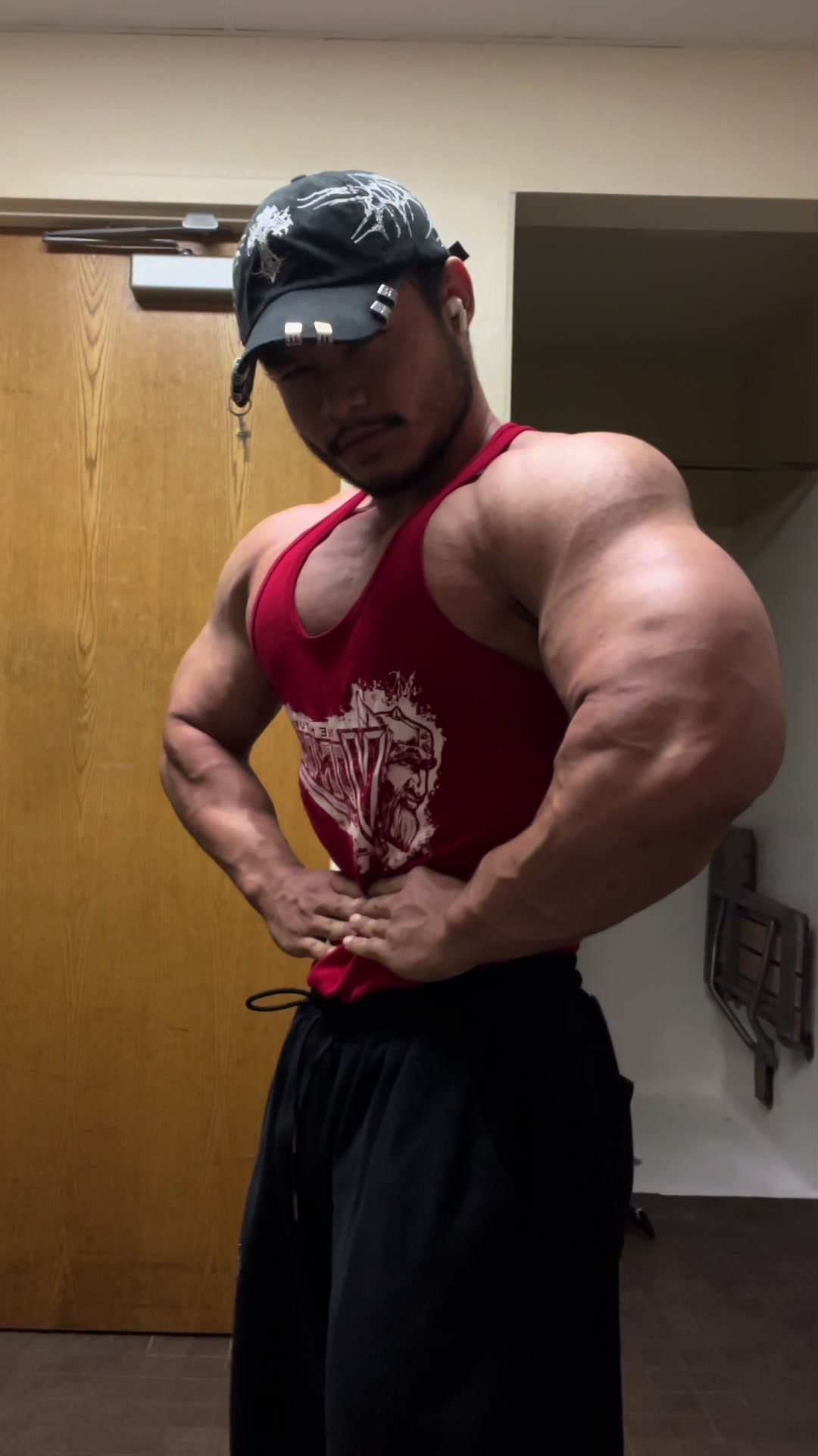 @Extralarge24