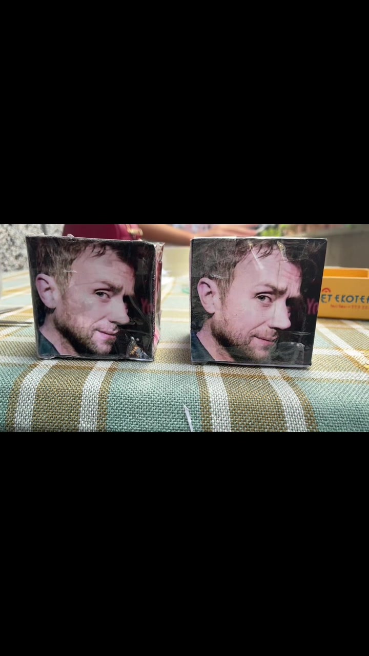 @Melly (Gorillaz fan) 0v0