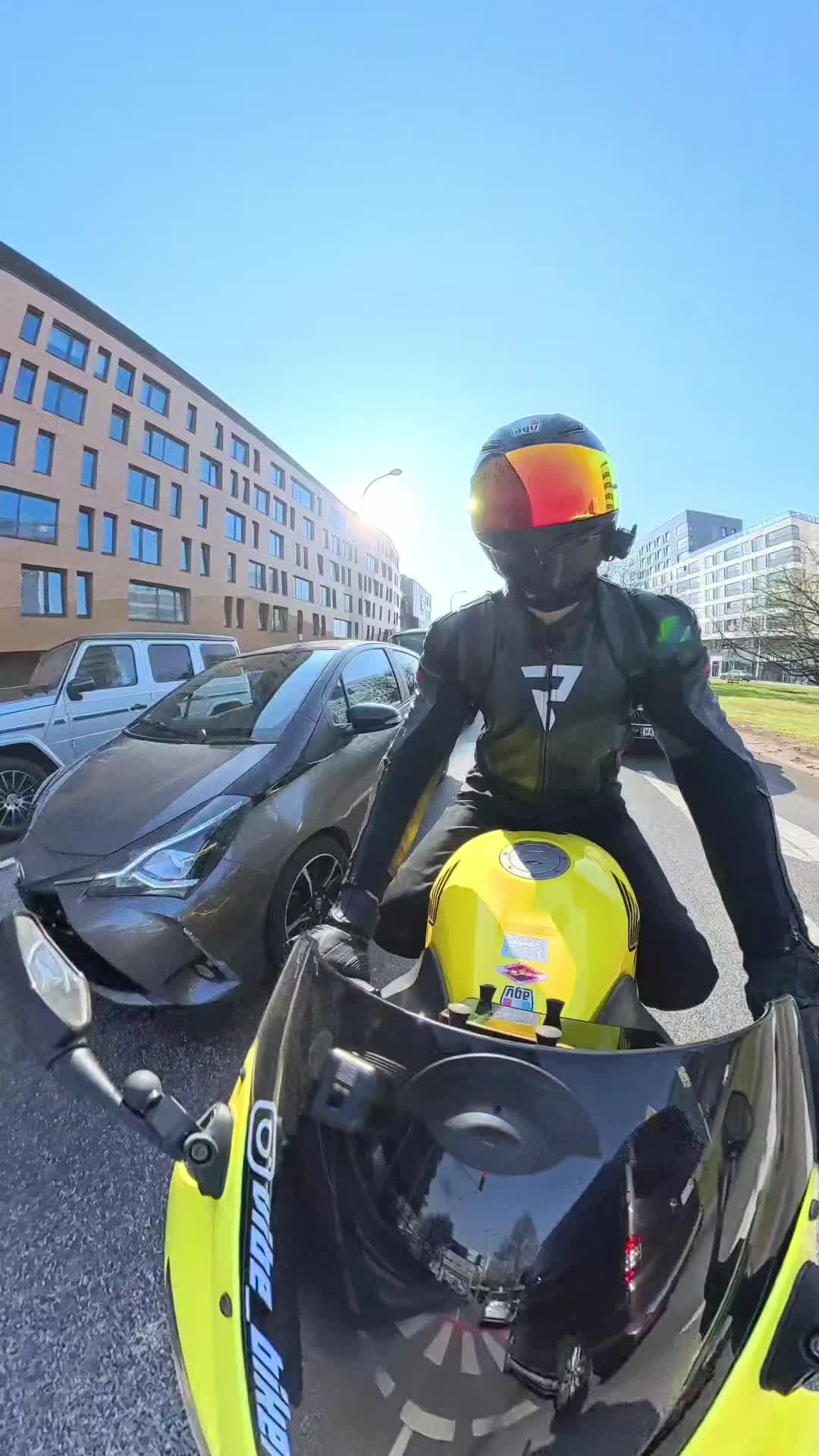 @vibe_biker