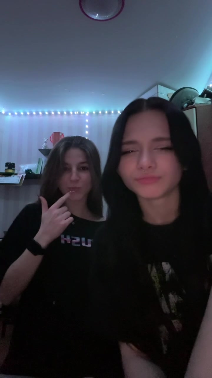@lilyshizz
