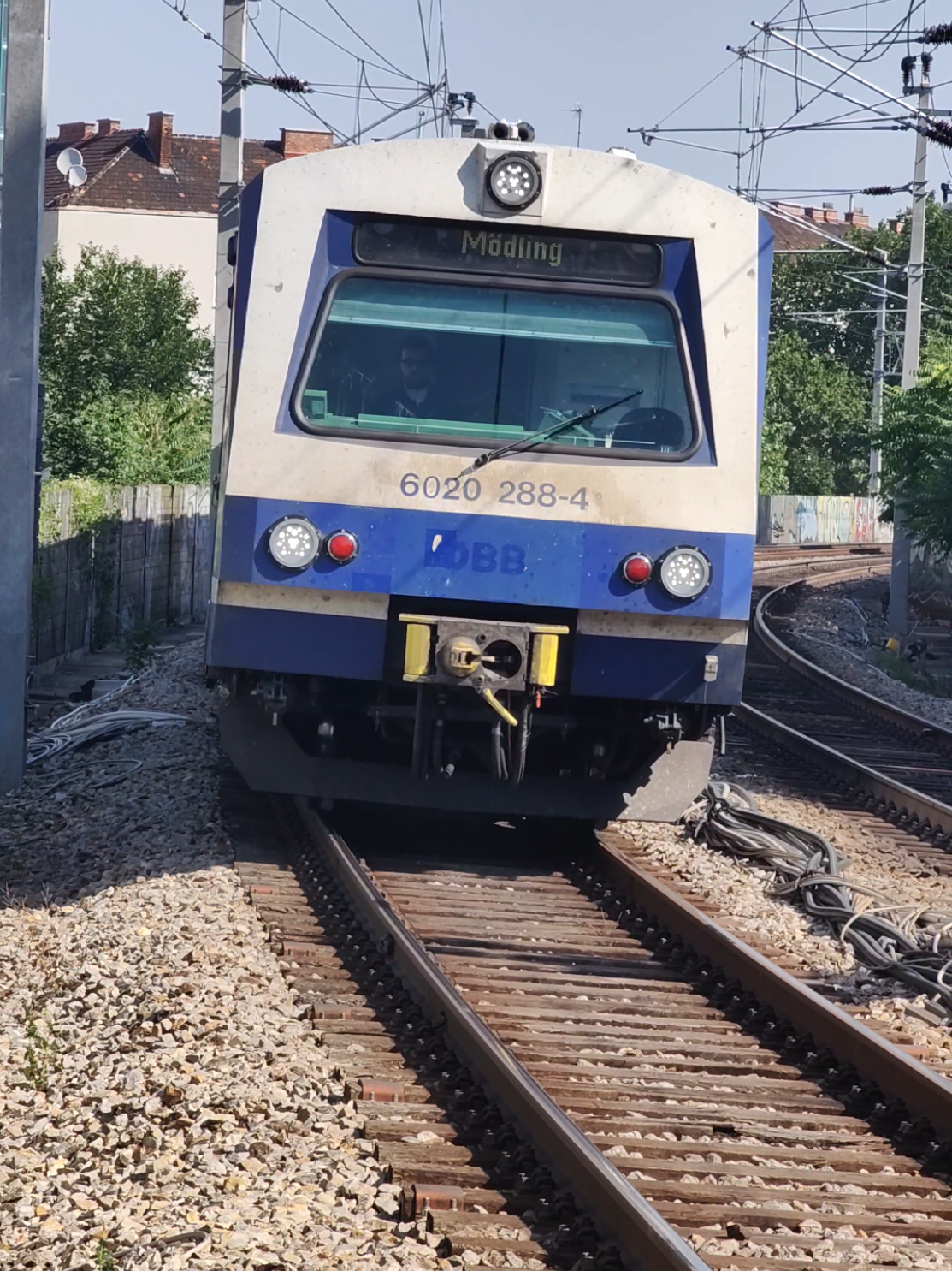 @Rail_rewind_spotter📼🏳️🌈