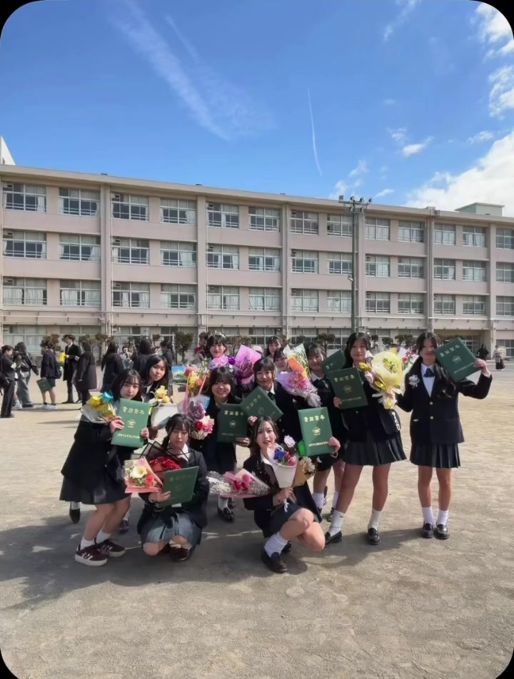 @えいな