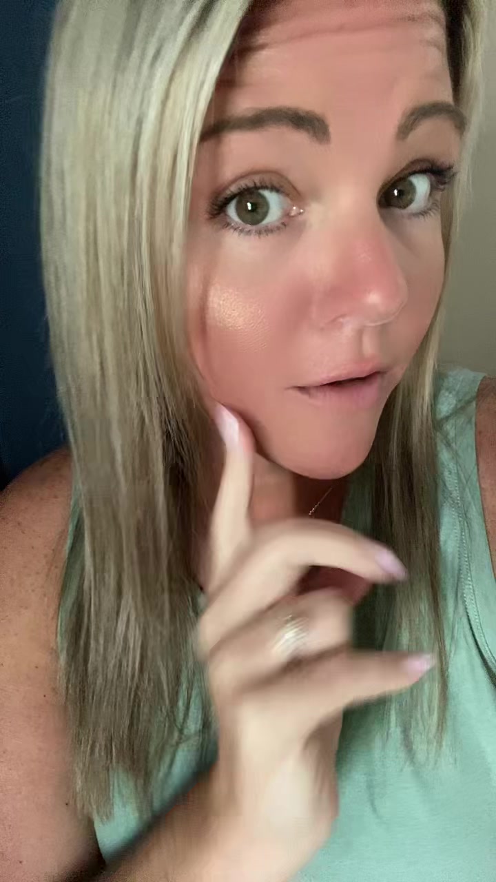 @SelfieQueen57👑