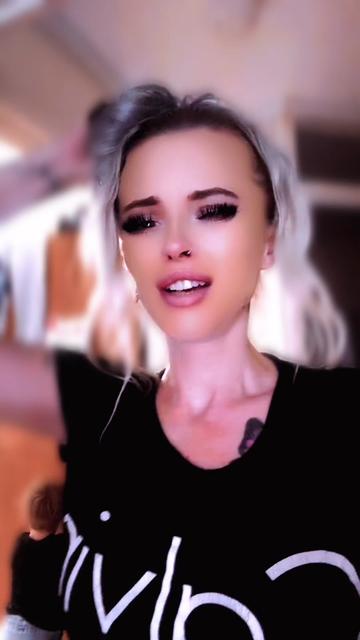 @🦋💜🩷ThatGirlAnniee🩷💜🦋