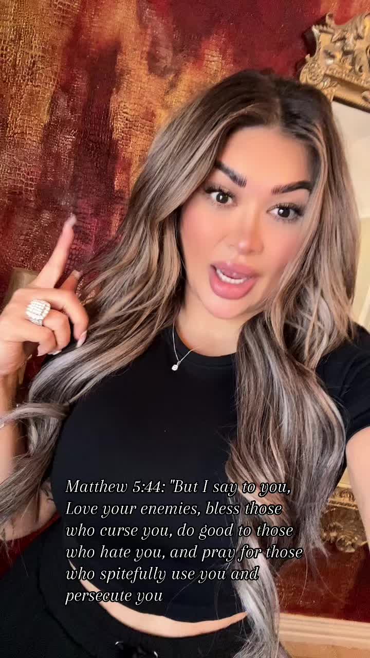 @Cynthia M🌺