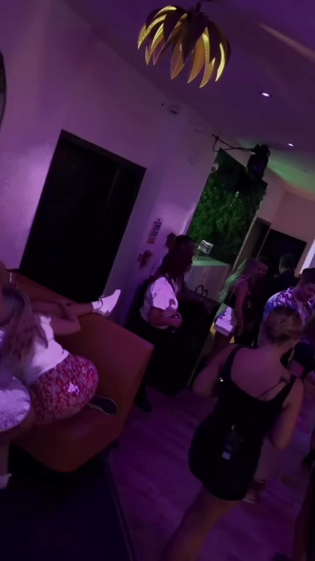 @Abi💋
