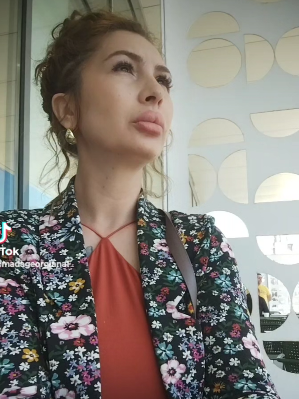 @Madalina Georgiana