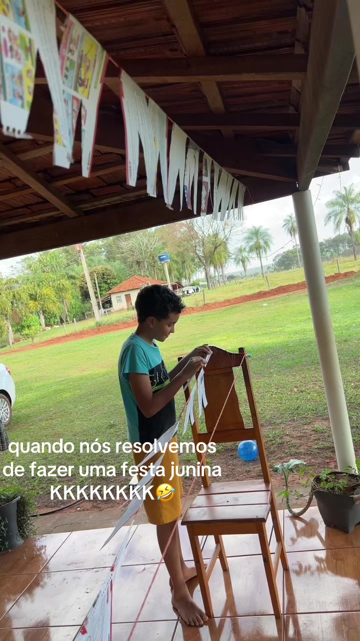 @Vanessa Vanessa R835