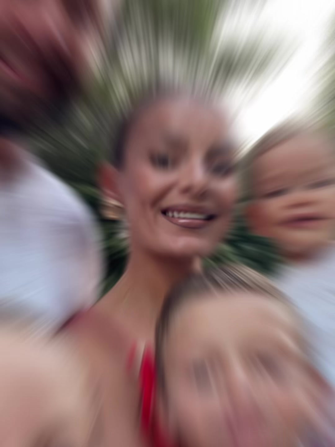 @Tzoulia