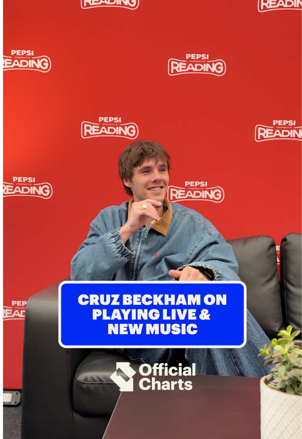 @Official Charts