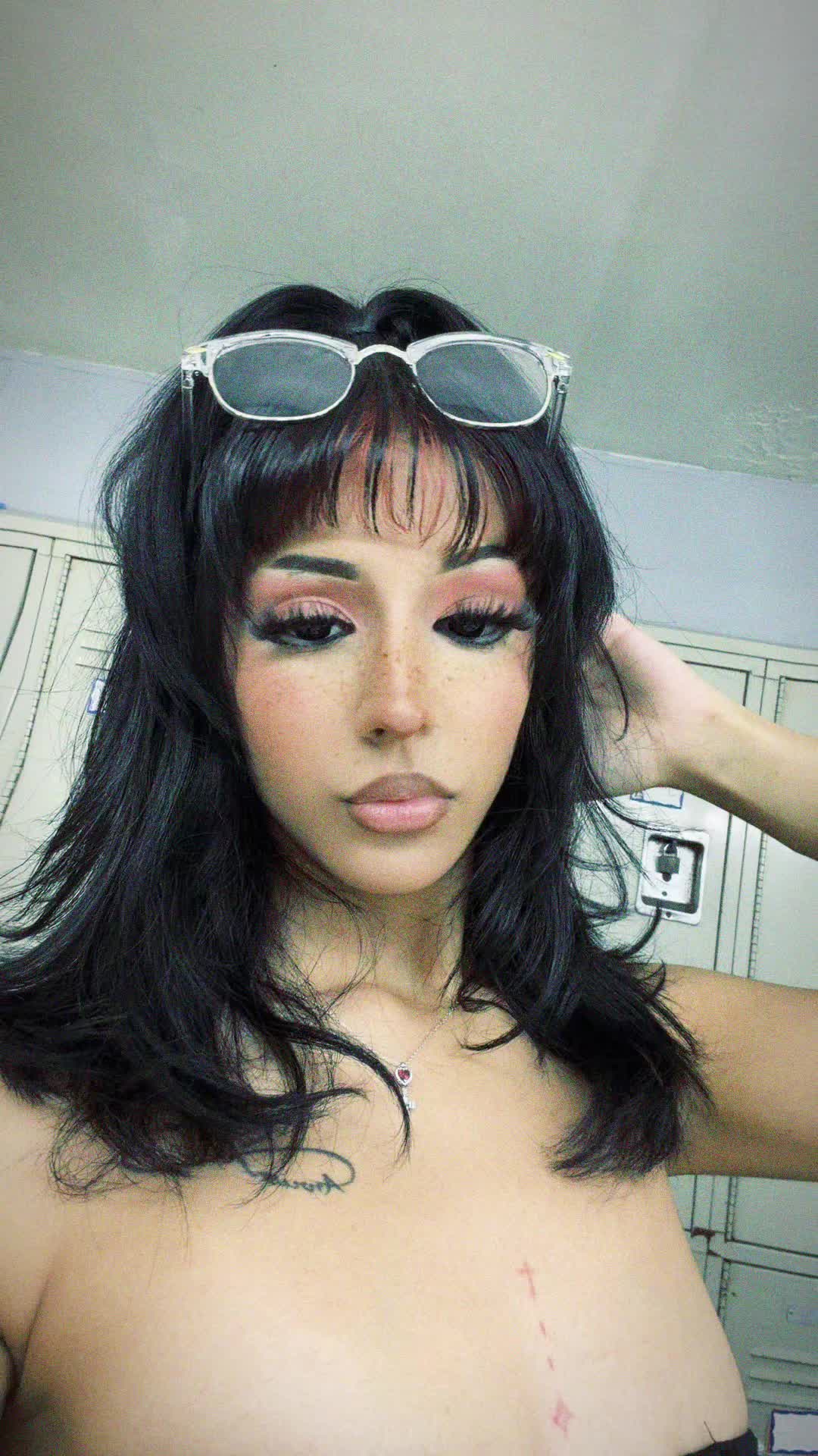 @shanaeslim