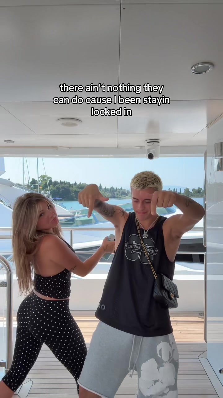 @Gavin Magnus