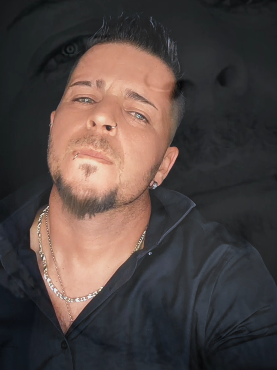 @𝕾𝖎𝖌𝖌𝖎