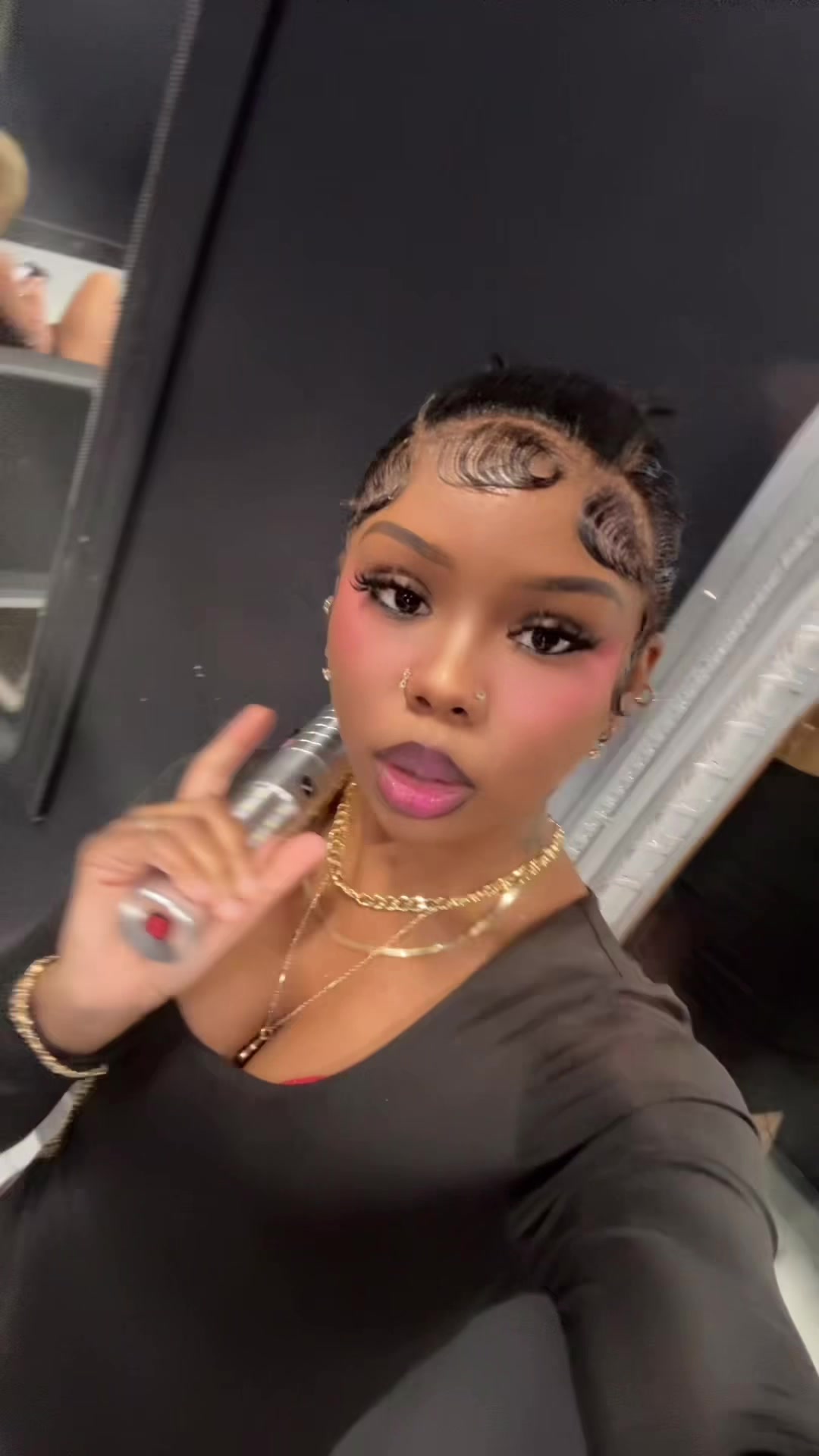 @Zarii🥰