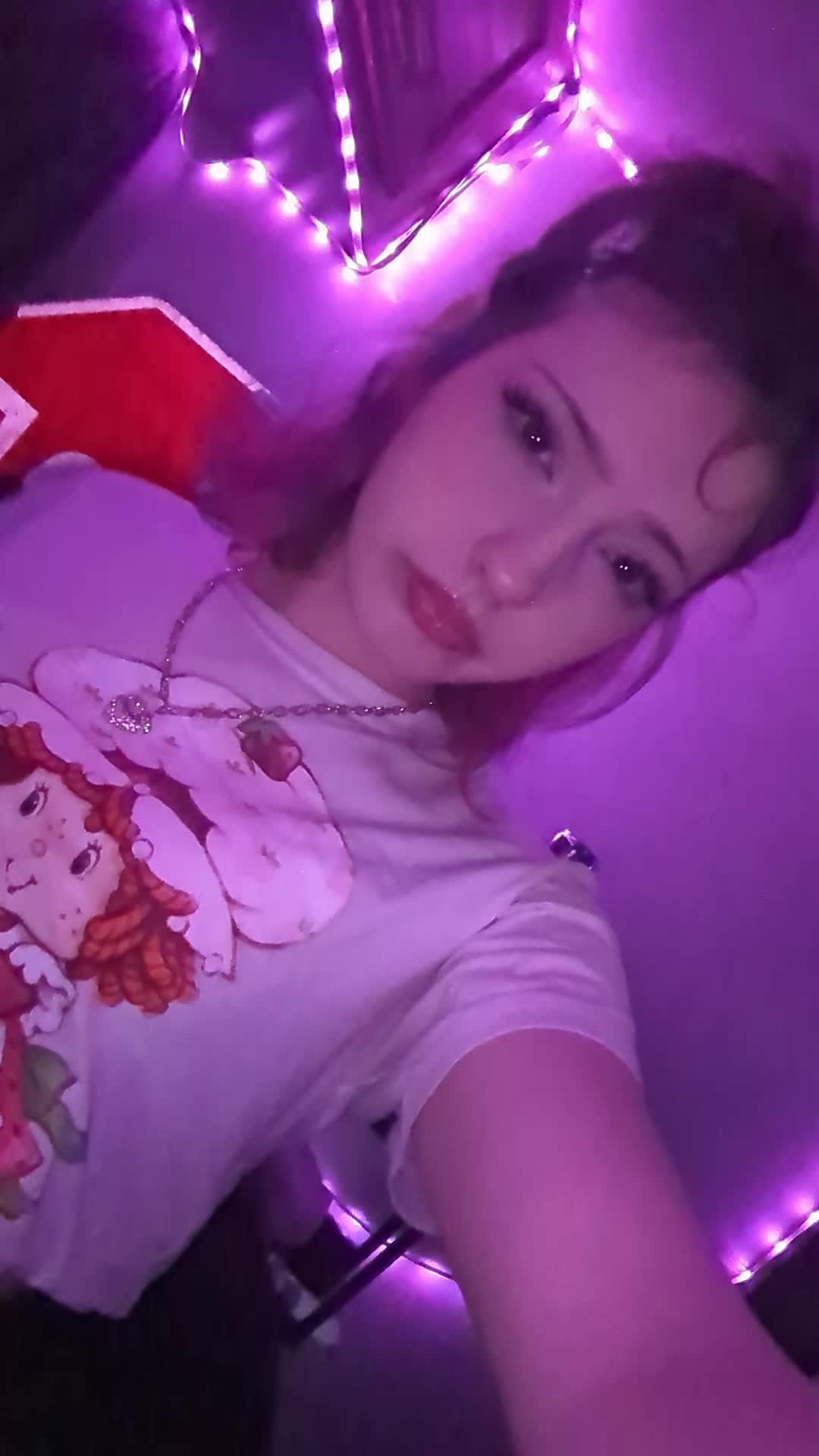 @whosthisdeva!