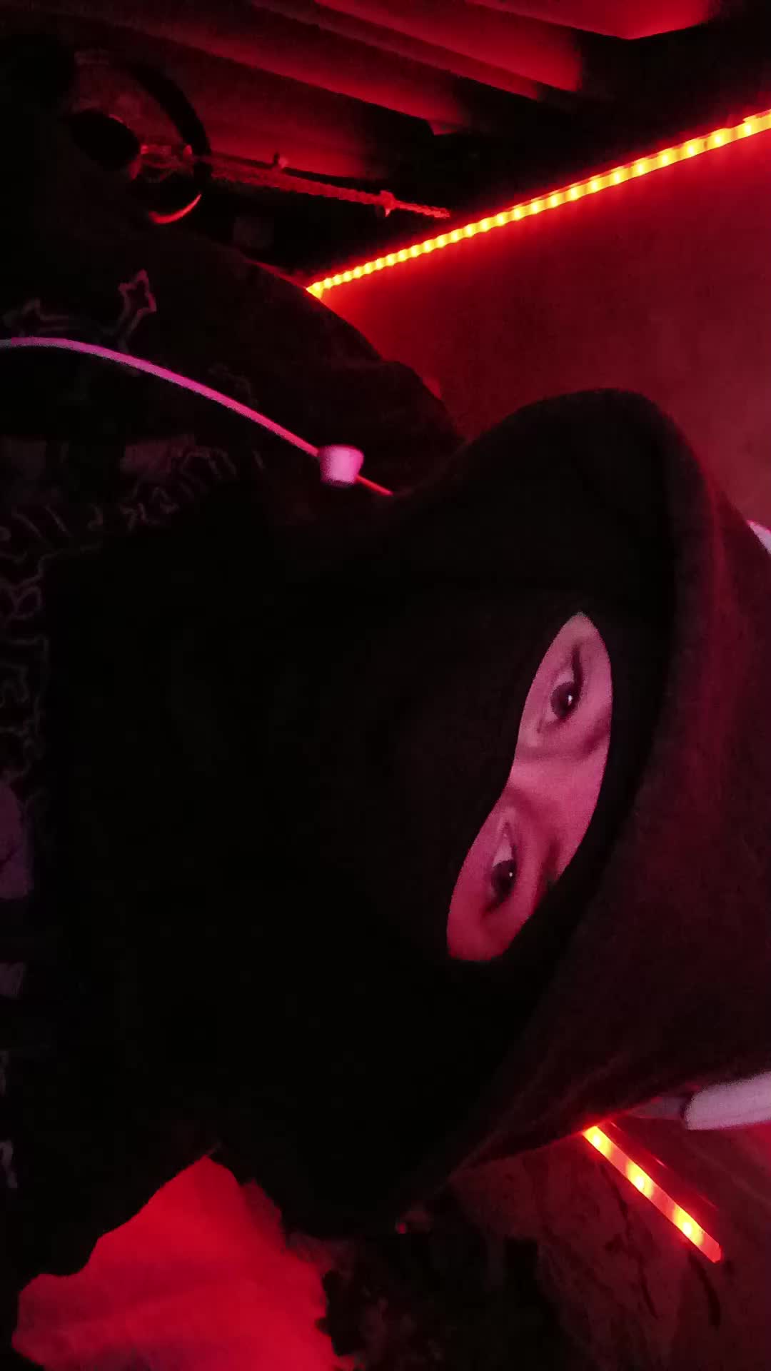 @†+✝+ 𝕳𝖊𝖑𝖑𝕳𝖔𝖚𝖓𝖉 +✝+†