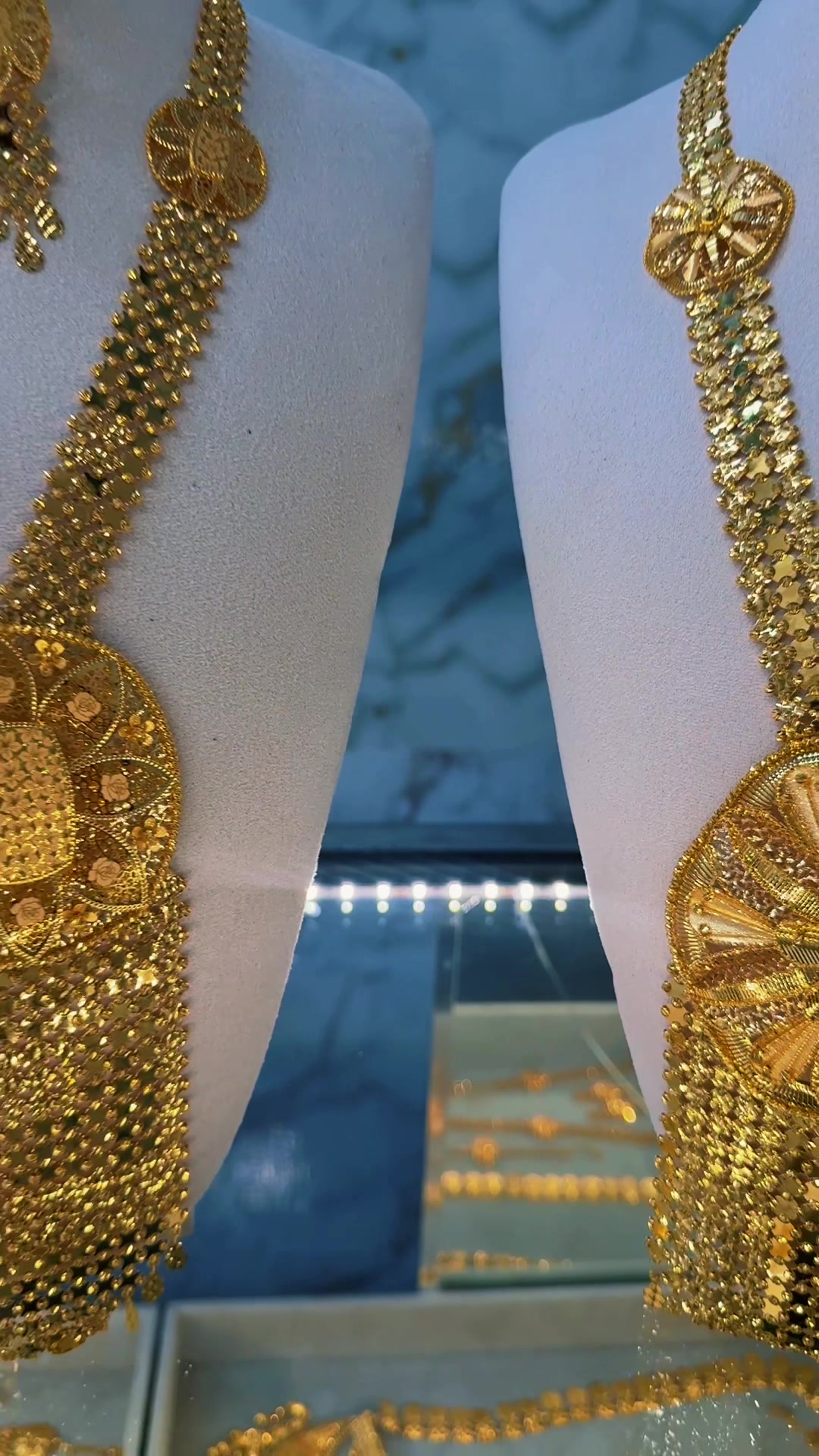 @Radmohn jewelers طلا فروشی