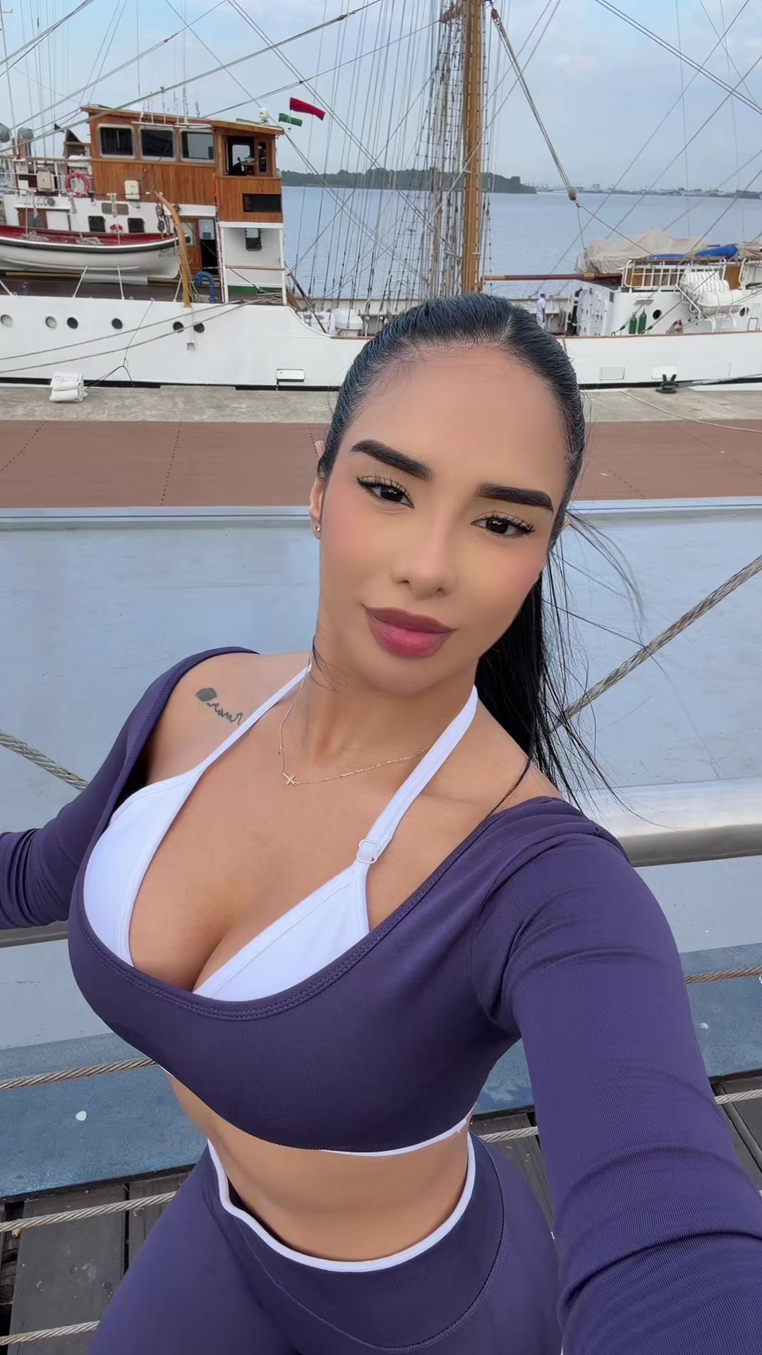 @Fiorella Ruiz✨